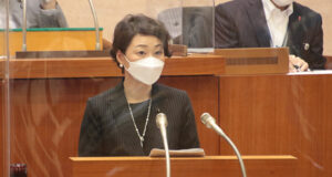 千葉県議会6月議会で一般質問に登壇する安藤じゅん子