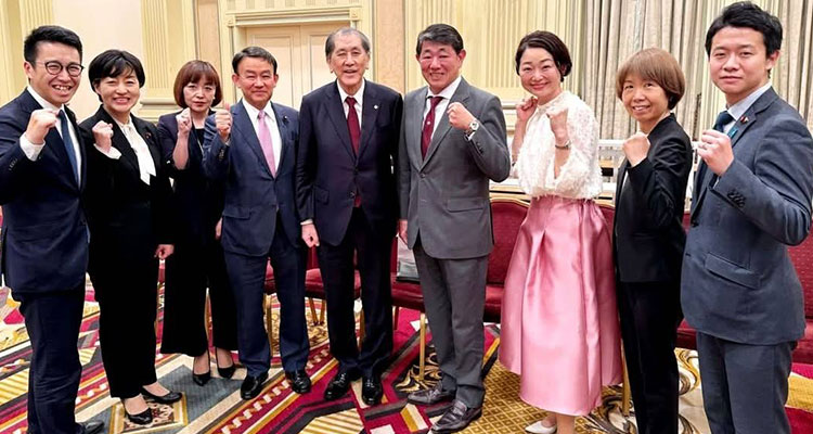 早稲田大学総長招待祝賀会にて安藤じゅん子衆議院議員