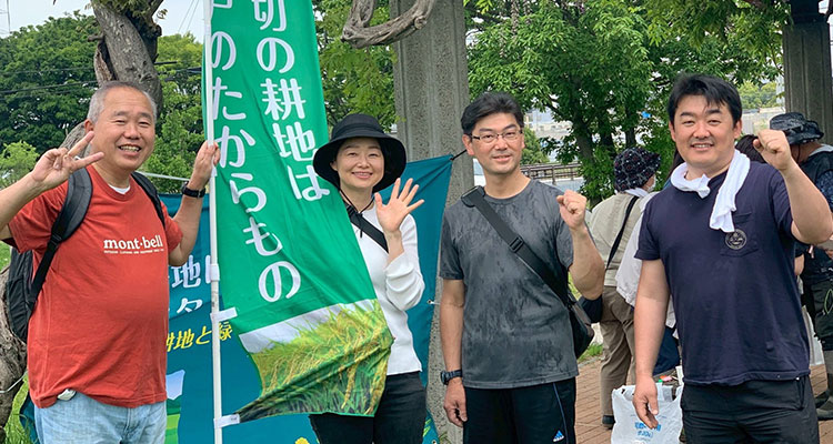 矢切にて田植え体験した安藤じゅん子衆議院議員
