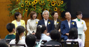 日中韓子ども童話交流会2025出発式に出席した安藤じゅん子衆議院議員