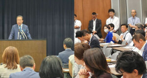 日中韓子ども童話交流2025出発式にて安藤じゅん子衆議院議員