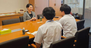 レクを受ける安藤じゅん子衆議院議員