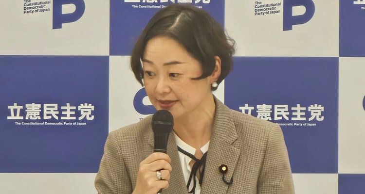 会派文科部門会議にて司会進行をおこなう安藤じゅん子衆議院議員