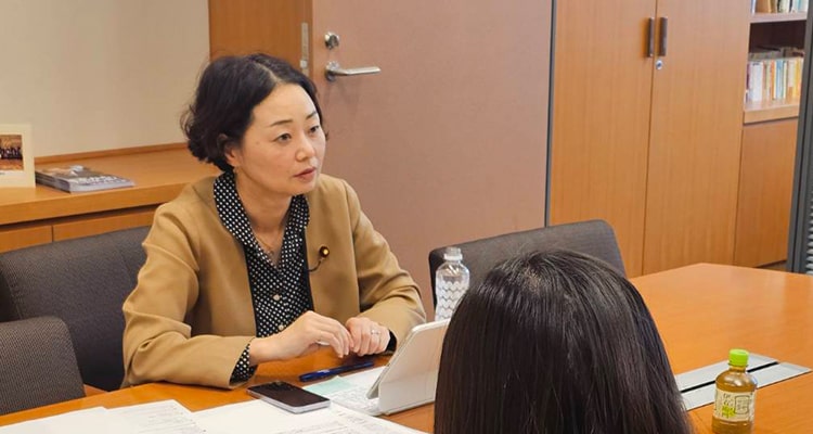 文部科学調査室レクにて会議をおこなう安藤じゅん子衆議院議員