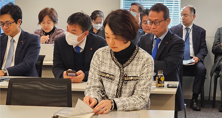 立憲会派 総務部門、地方・こども・デジタル部門（地方創生、デジタル）、法務部門合同会議に参加する安藤じゅん子衆議院議員